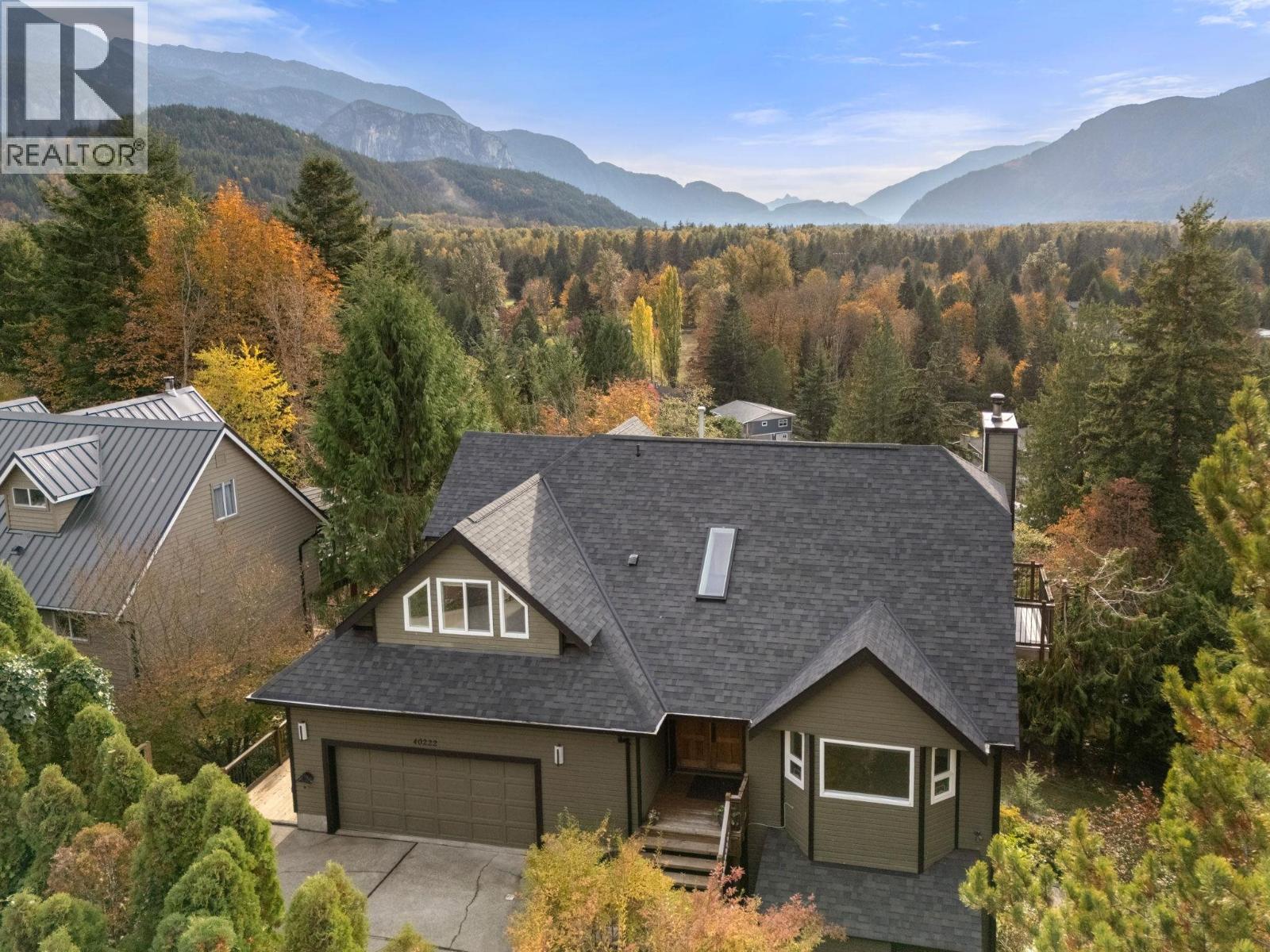 40222 SKYLINE DRIVE, Squamish, British Columbia