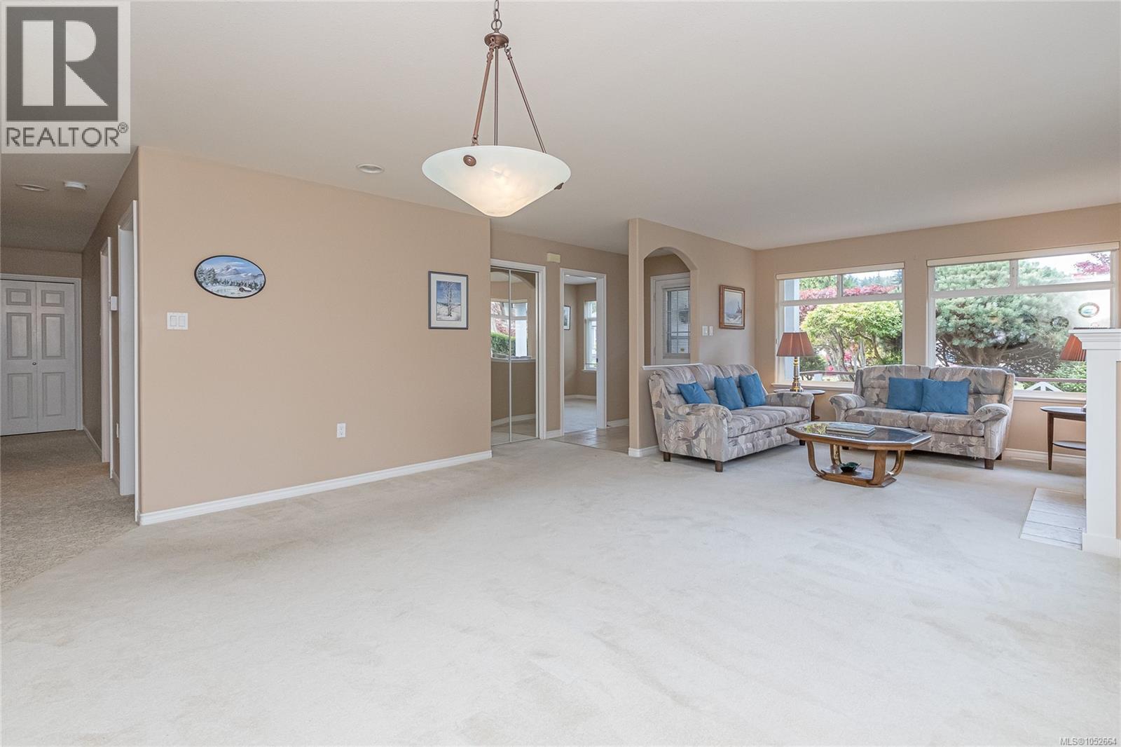 87 Bridgewater Lane