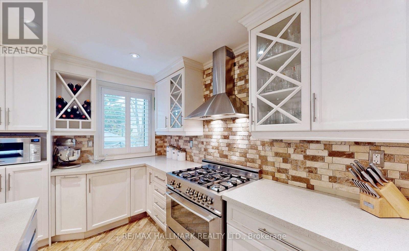 183 Blantyre Avenue, Toronto, Ontario  M1N 2R6 - Photo 12 - E14107382