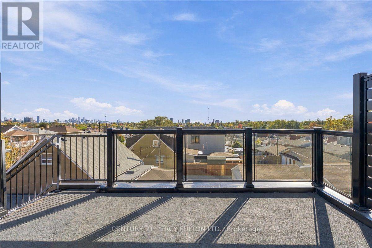 3 - 113 Hatherley Road, Toronto, Ontario  M6E 1W4 - Photo 15 - W14112172