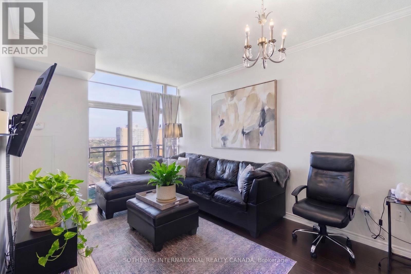 2112 - 55 Strathaven Drive, Mississauga, Ontario  L5R 4G9 - Photo 2 - W14107572