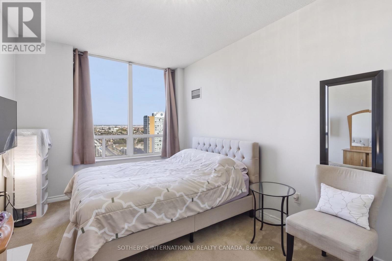 2112 - 55 Strathaven Drive, Mississauga, Ontario  L5R 4G9 - Photo 13 - W14107572