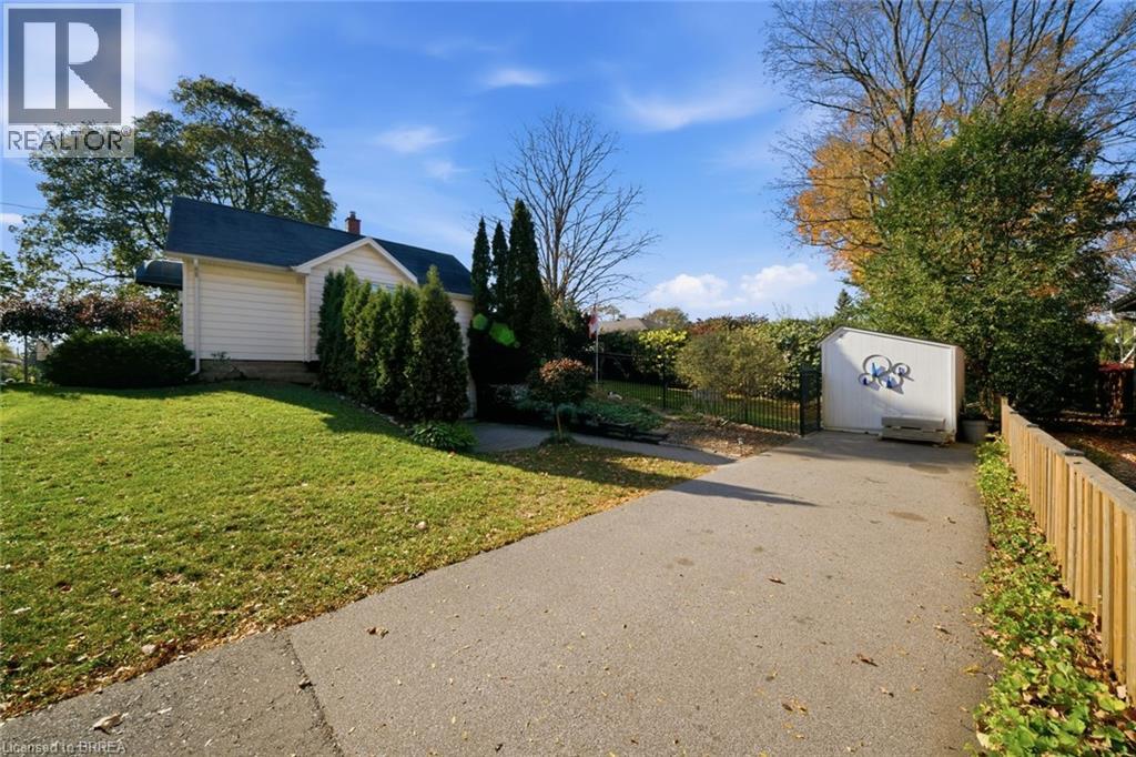 222 St George Street, Brantford, Ontario  N3R 1W7 - Photo 13 - 40873636