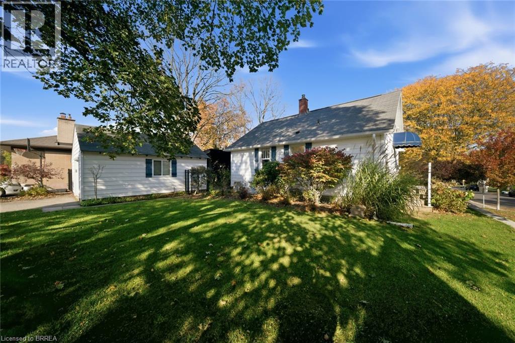 222 St George Street, Brantford, Ontario  N3R 1W7 - Photo 3 - 40873636