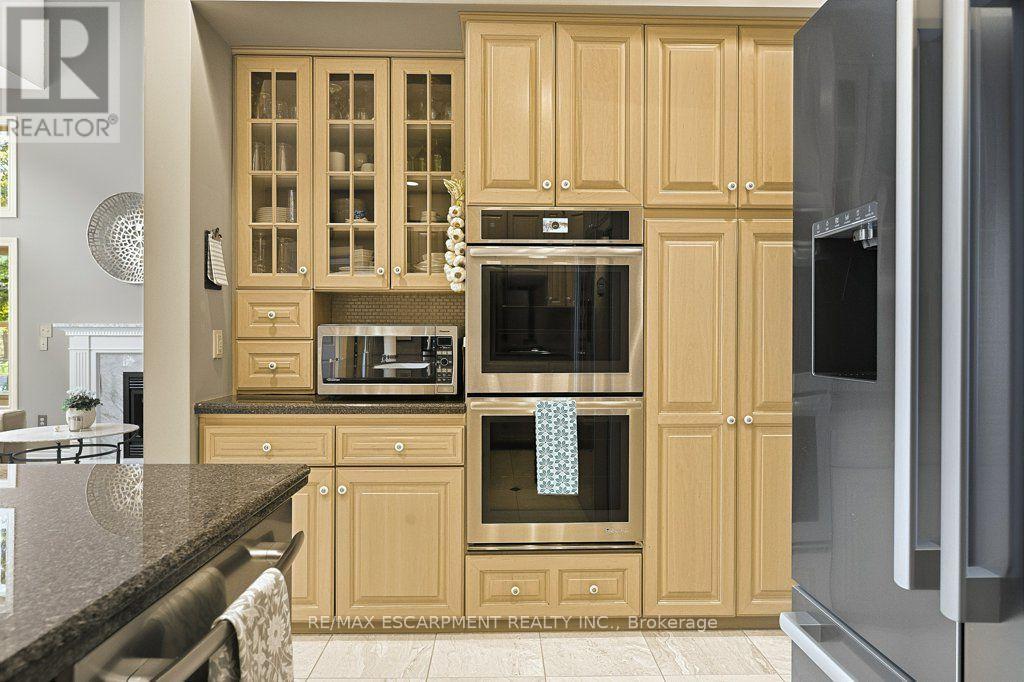 12 Weneil Drive, Hamilton, Ontario  L8B 0Z6 - Photo 15 - X14094954