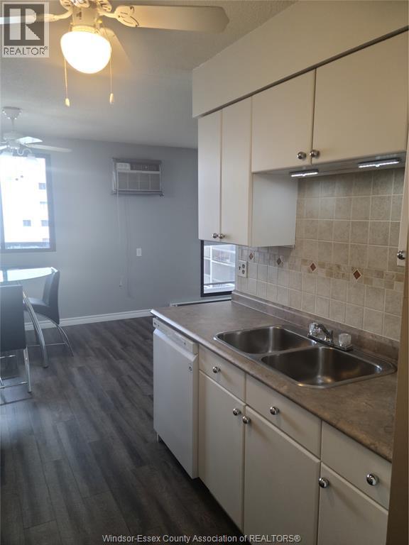 150 Park Street West Unit# 1402, Windsor, Ontario  N9A 7A2 - Photo 2 - 26026073
