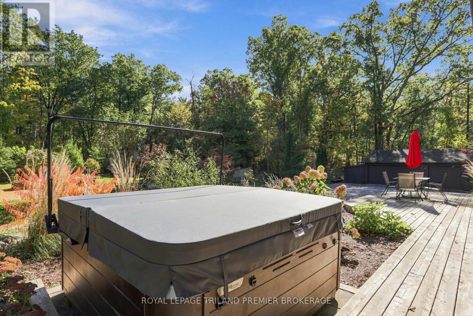 9936 Ontario Street, Lambton Shores, Ontario  N0M 2L0 - Photo 42 - X14112358