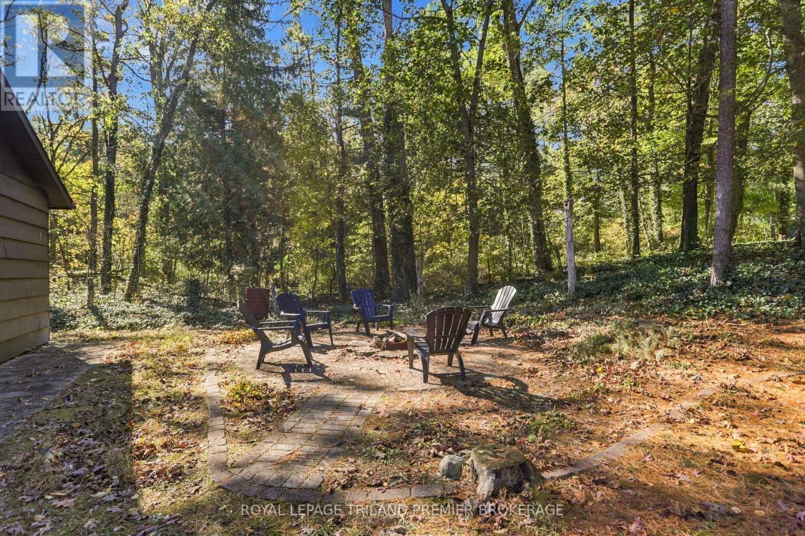 9936 Ontario Street, Lambton Shores, Ontario  N0M 2L0 - Photo 43 - X14112358