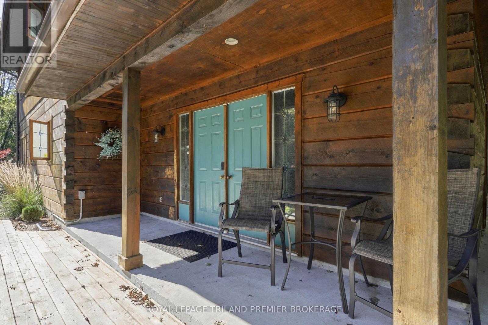 9936 Ontario Street, Lambton Shores, Ontario  N0M 2L0 - Photo 5 - X14112358