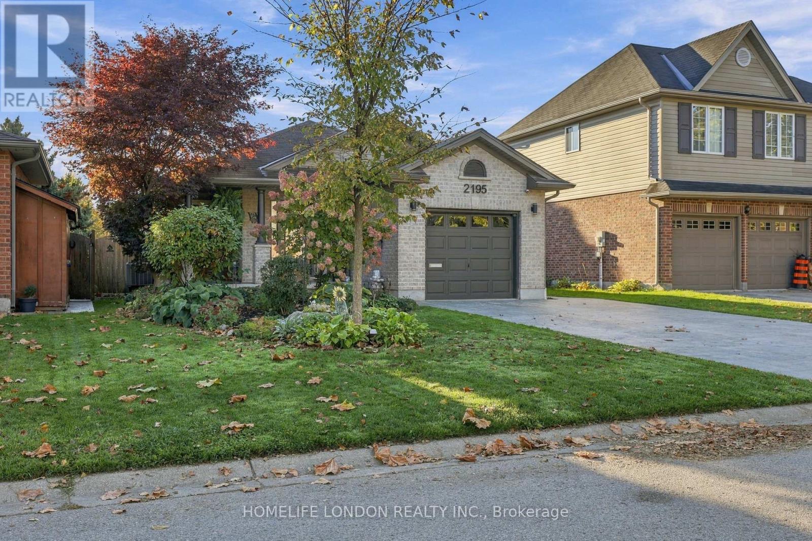 2195 Thornicroft Crescent E, London South, Ontario  N6P 1T7 - Photo 48 - X14112384