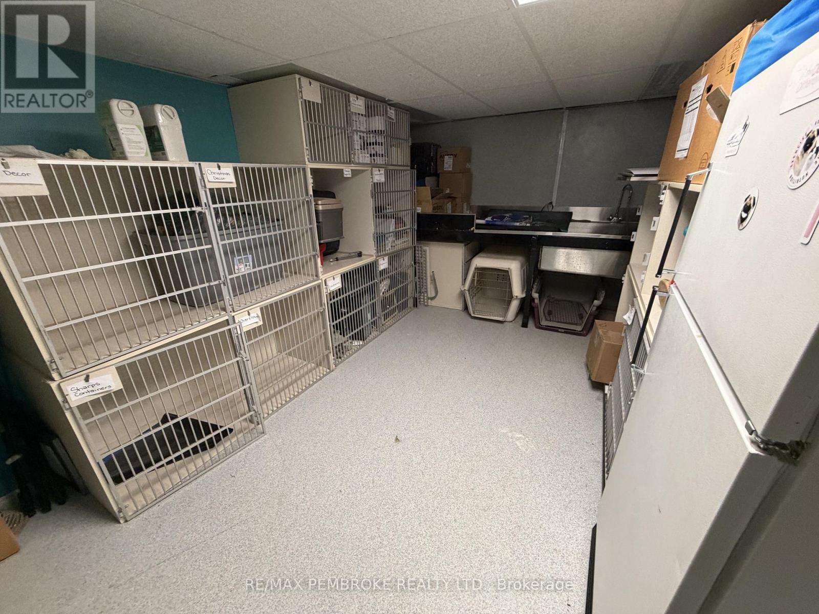 3261 Petawawa Boulevard, Petawawa, Ontario  K8H 1X8 - Photo 14 - X14112314