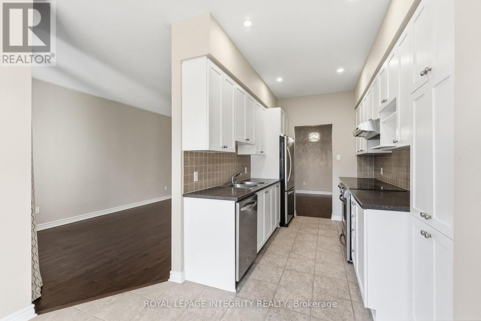 222 Maxwell Bridge Road, Ottawa, Ontario  K2W 0B7 - Photo 12 - X14112254