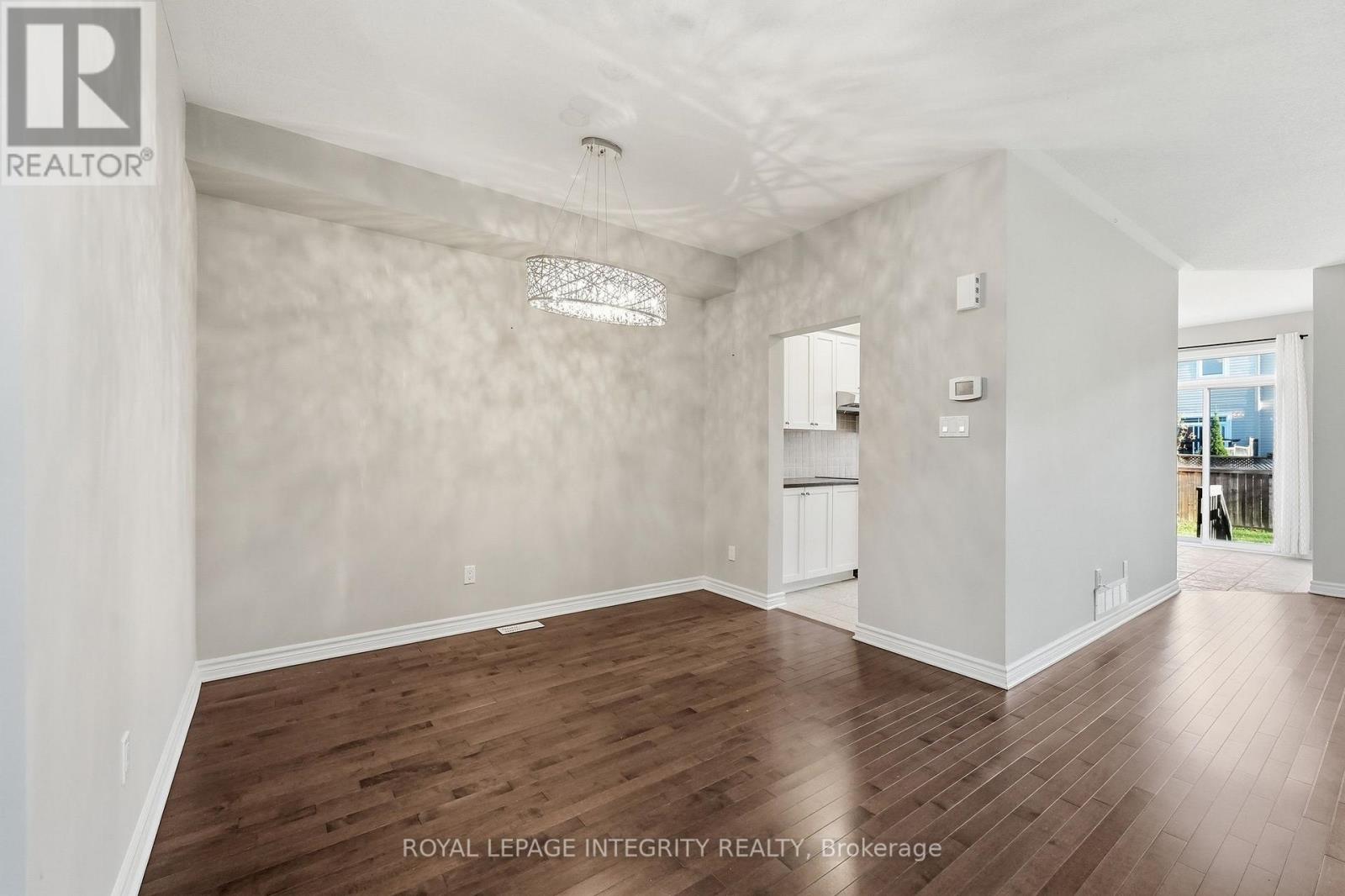 222 Maxwell Bridge Road, Ottawa, Ontario  K2W 0B7 - Photo 6 - X14112254