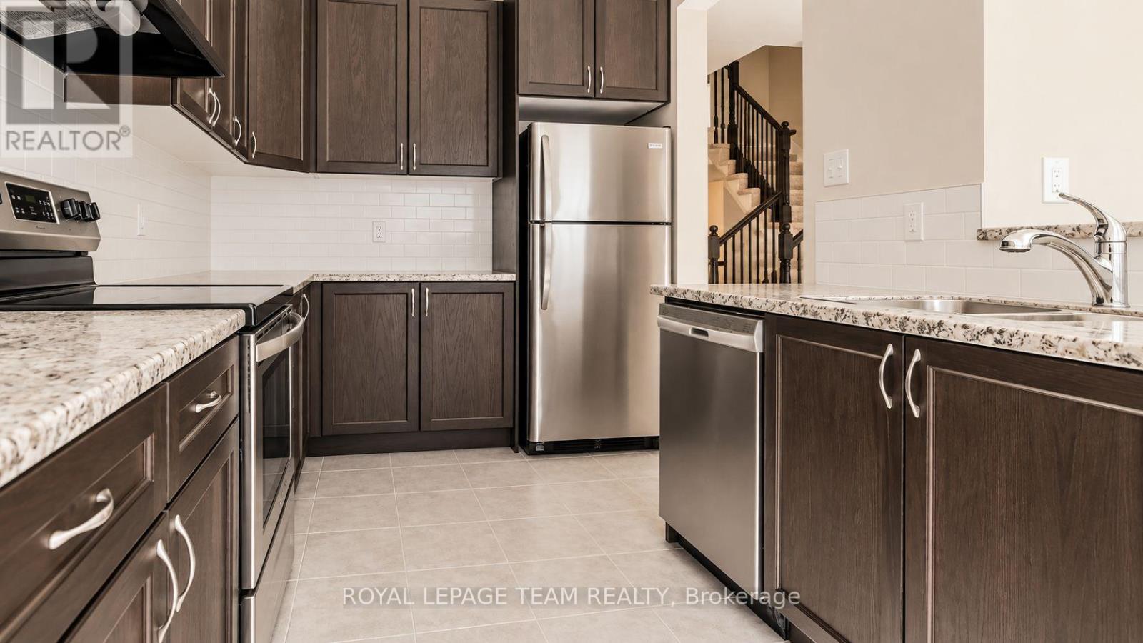 268 Atima Circle, Ottawa, Ontario  K2J 6T5 - Photo 8 - X14112306