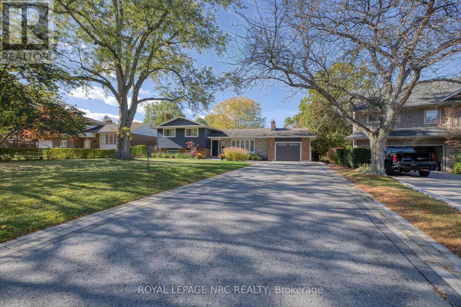 16 WOODINGTON CRESCENT, St. Catharines, Ontario