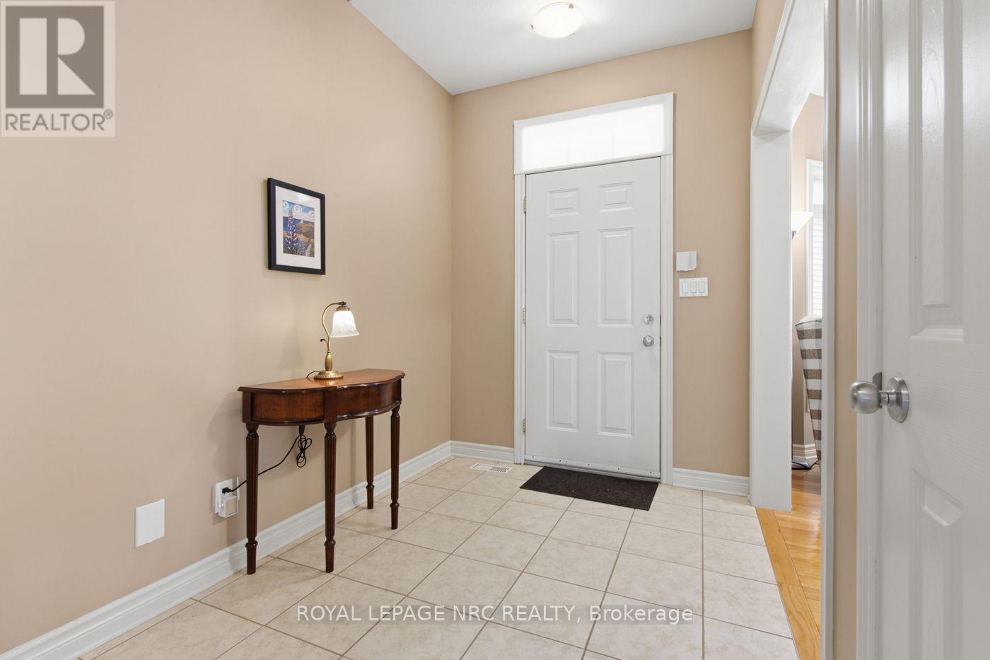 8142 Costabile Drive, Niagara Falls, Ontario  L2H 3M3 - Photo 6 - X14112288