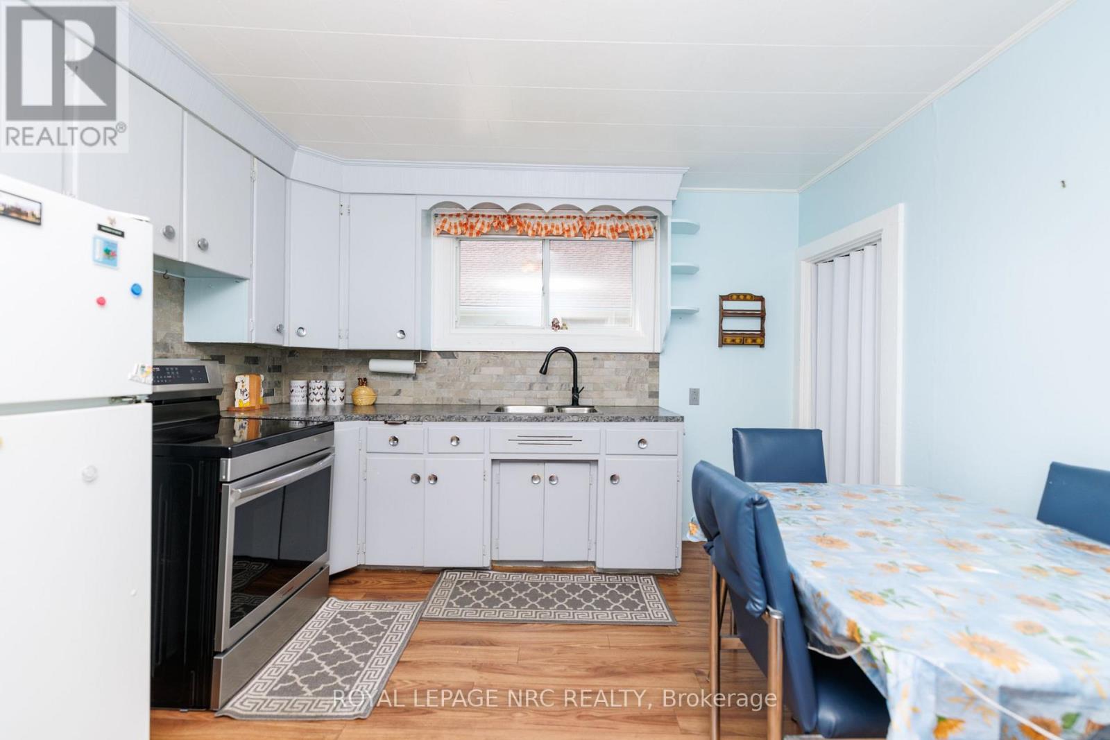 56 Beech Street, St. Catharines, Ontario  L2R 2B7 - Photo 12 - X14112304
