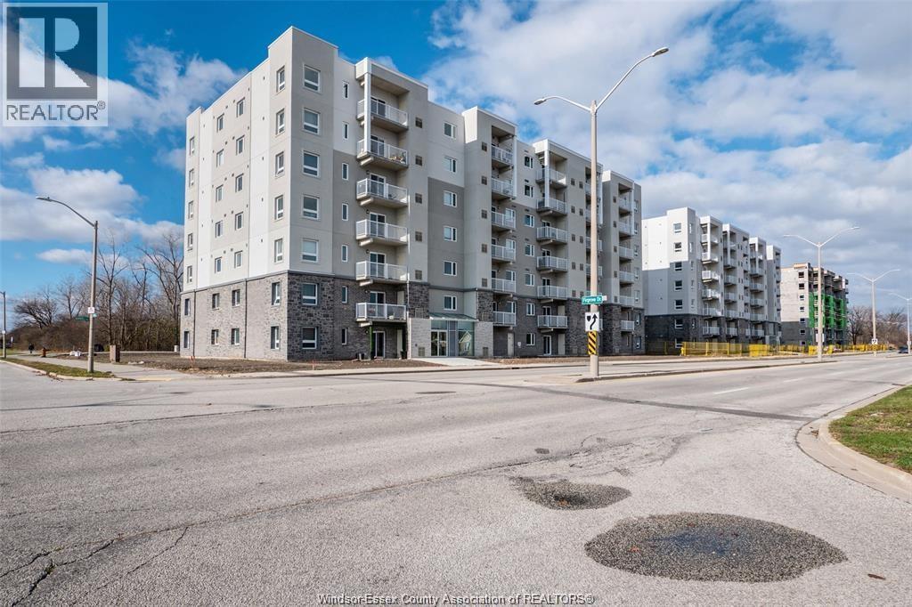1675 Banwell Unit# 602, Windsor, Ontario  N8P 1P4 - Photo 2 - 26026136