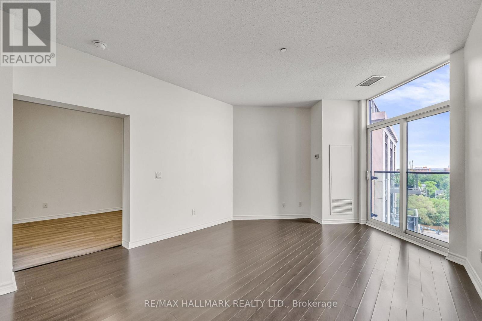 907 - 35 Saranac Boulevard, Toronto (Englemount-Lawrence), Ontario  M6A 2G5 - Photo 10 - C14112286