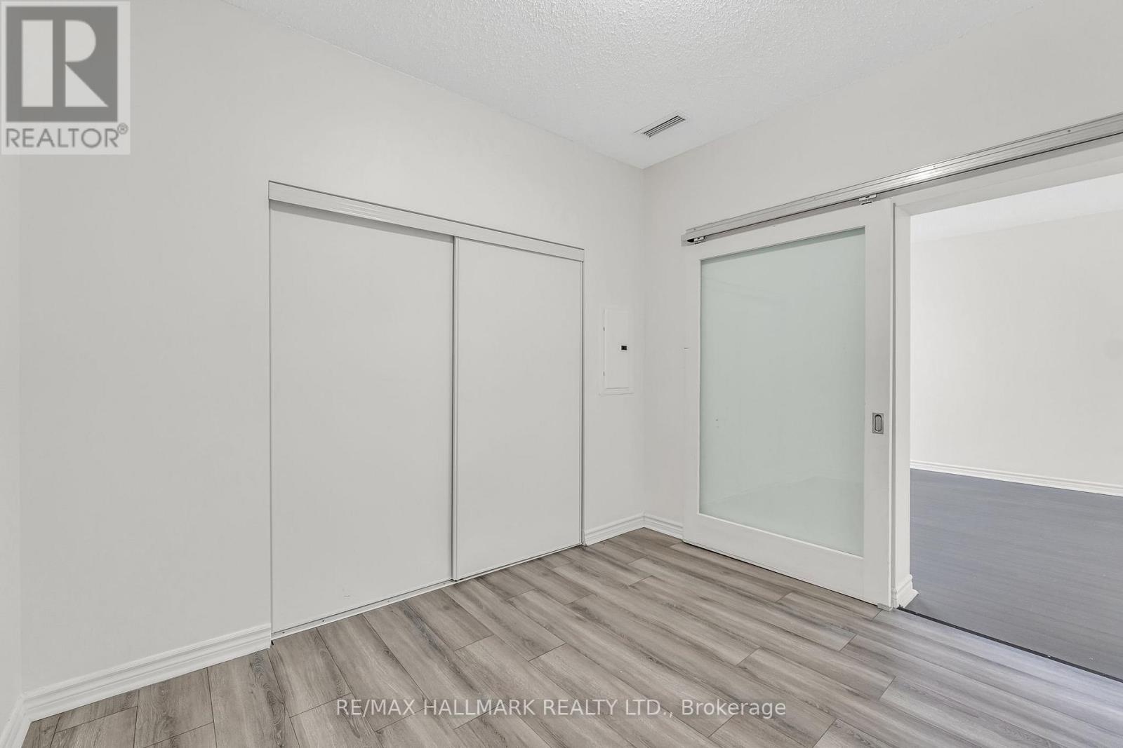 907 - 35 Saranac Boulevard, Toronto (Englemount-Lawrence), Ontario  M6A 2G5 - Photo 15 - C14112286