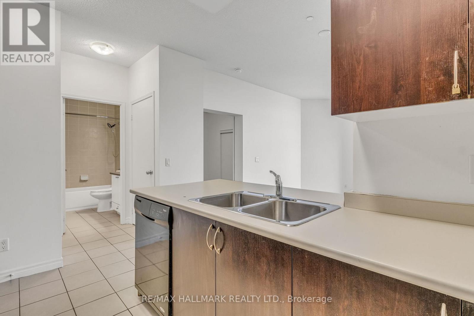 907 - 35 Saranac Boulevard, Toronto (Englemount-Lawrence), Ontario  M6A 2G5 - Photo 19 - C14112286