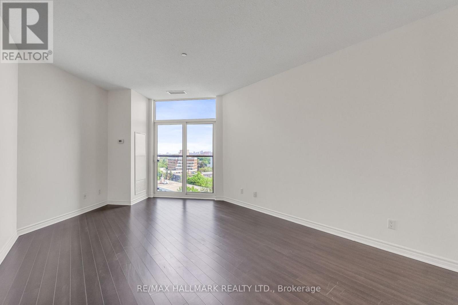 907 - 35 Saranac Boulevard, Toronto (Englemount-Lawrence), Ontario  M6A 2G5 - Photo 8 - C14112286