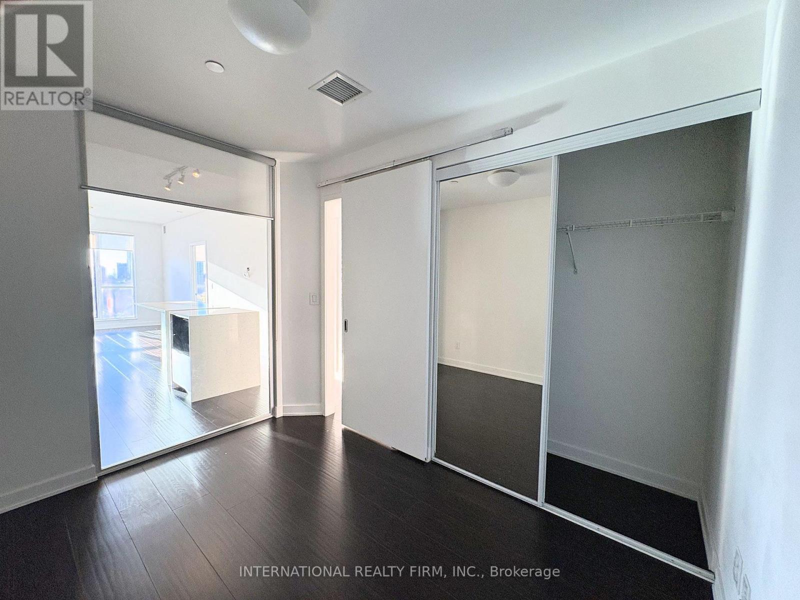 Suite 2408 - 55 Regent Park Boulevard, Toronto, Ontario  M5A 0C2 - Photo 15 - C14112292
