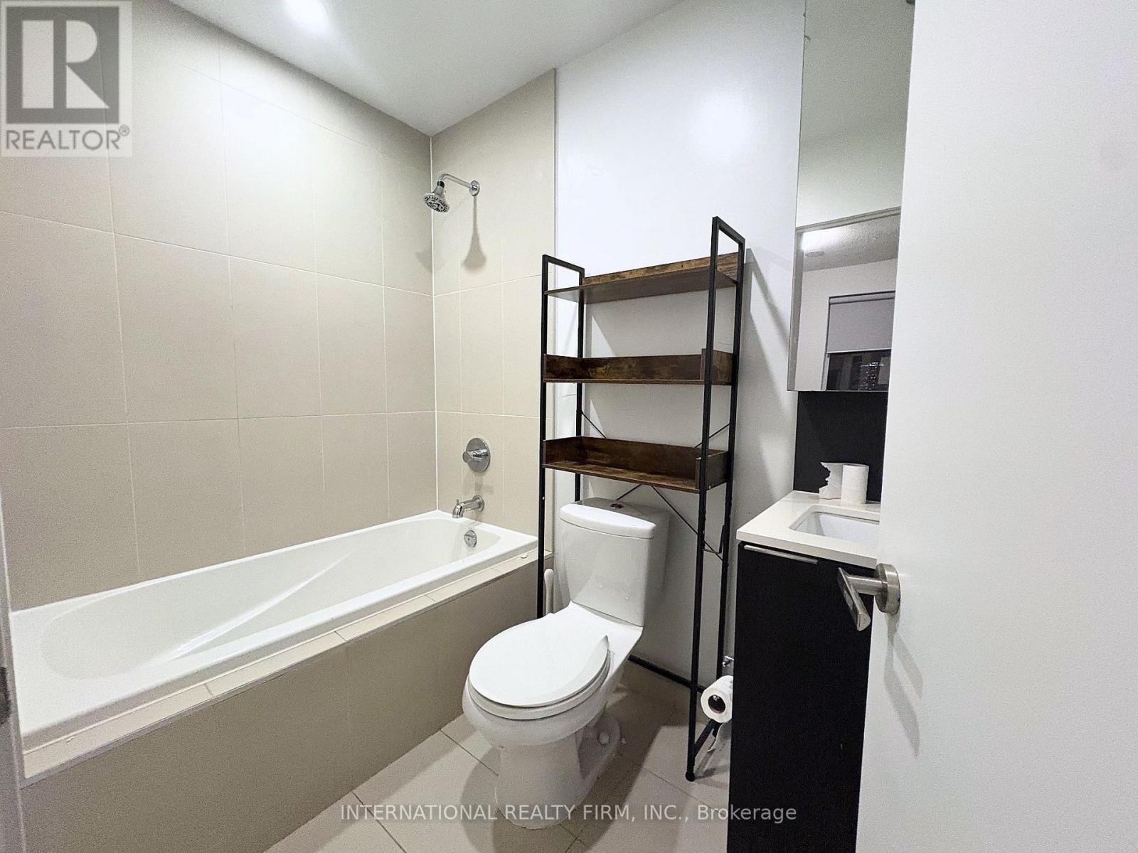 Suite 2408 - 55 Regent Park Boulevard, Toronto, Ontario  M5A 0C2 - Photo 21 - C14112292