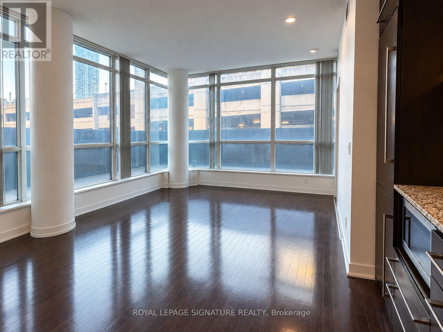 410 - 770 Bay Street, Toronto, Ontario  M5G 1N6 - Photo 12 - C14112366