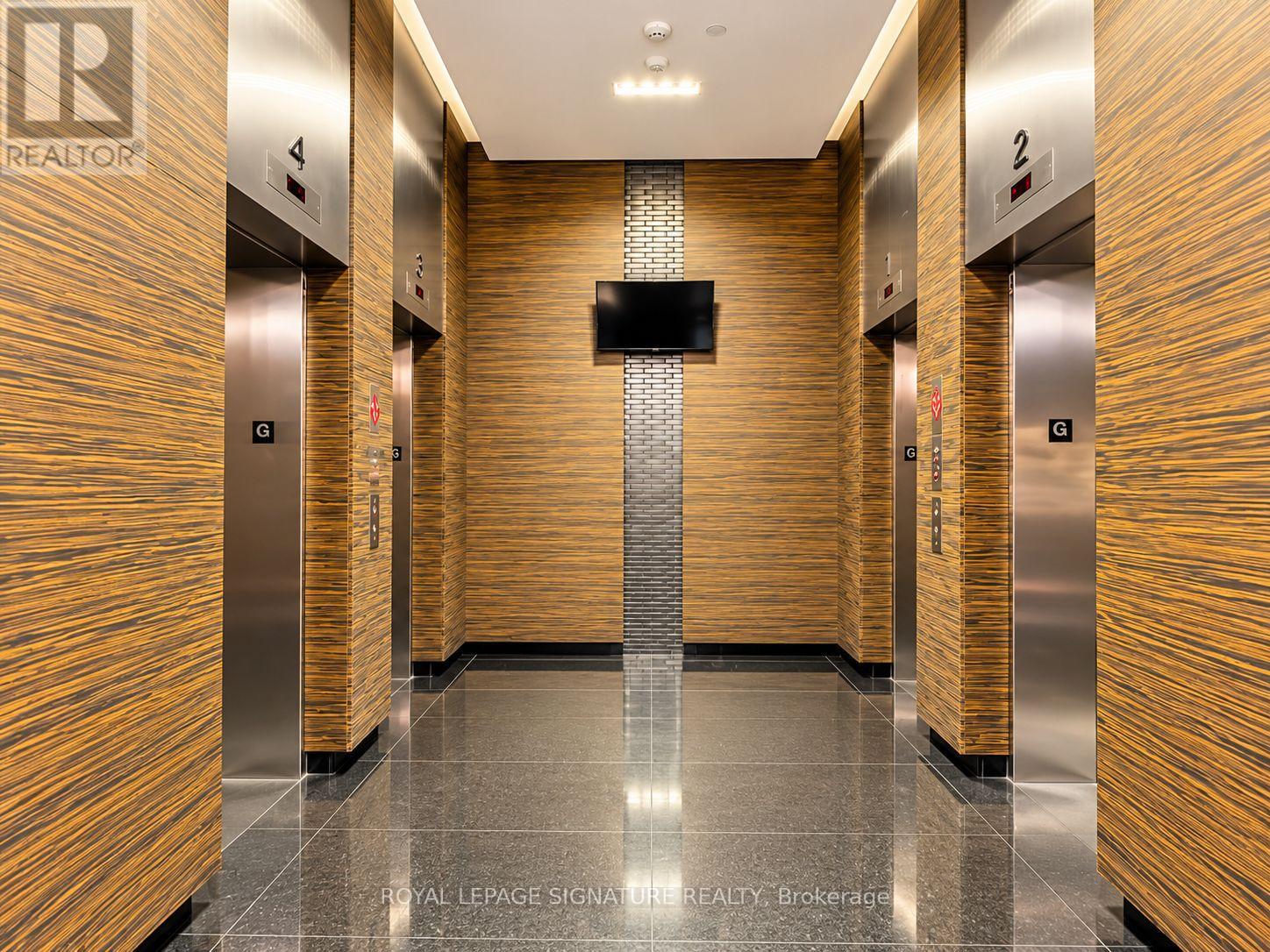410 - 770 Bay Street, Toronto, Ontario  M5G 1N6 - Photo 4 - C14112366