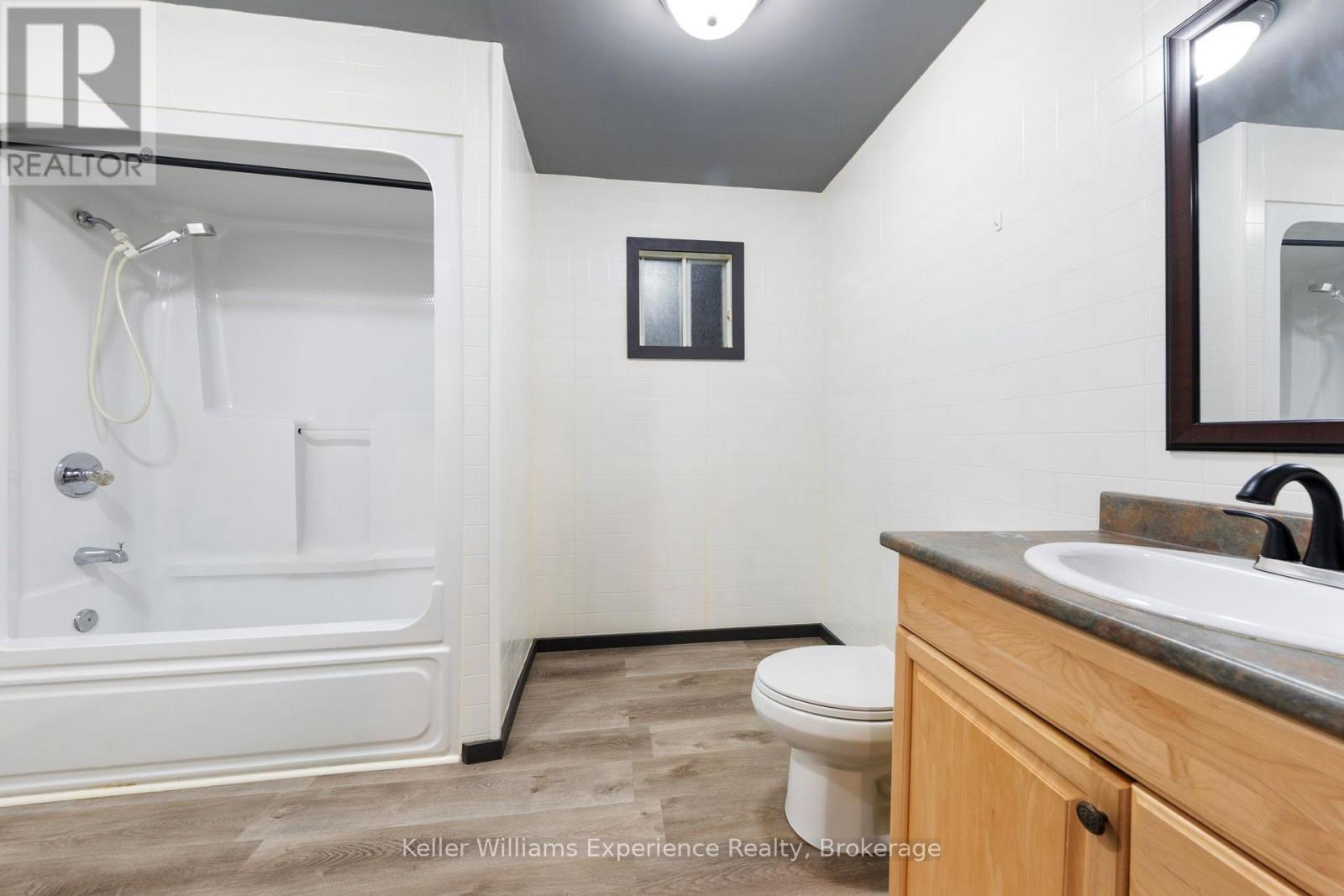 706 Simcoe Avenue, Tay, Ontario  L0K 1R0 - Photo 20 - S14112330