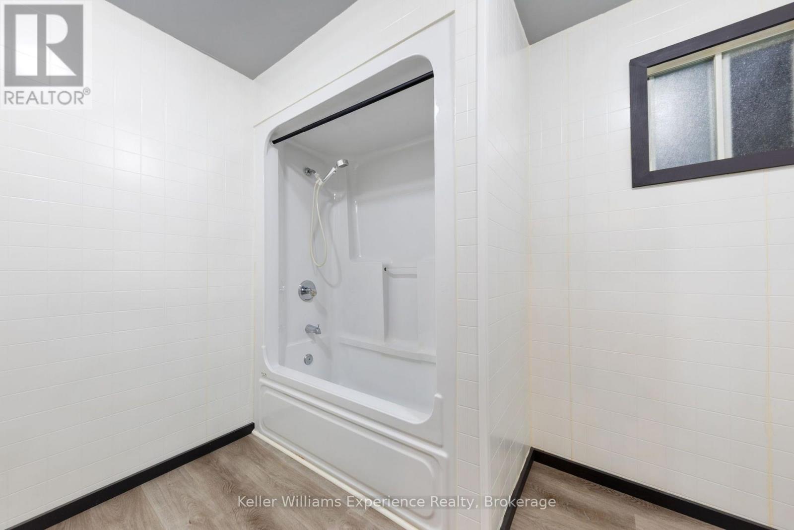 706 Simcoe Avenue, Tay, Ontario  L0K 1R0 - Photo 21 - S14112330
