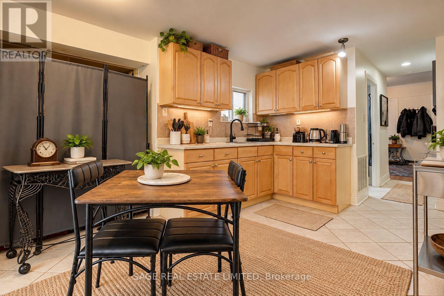 47 Jones Avenue, Toronto, Ontario  M4M 2Z7 - Photo 9 - E14110838
