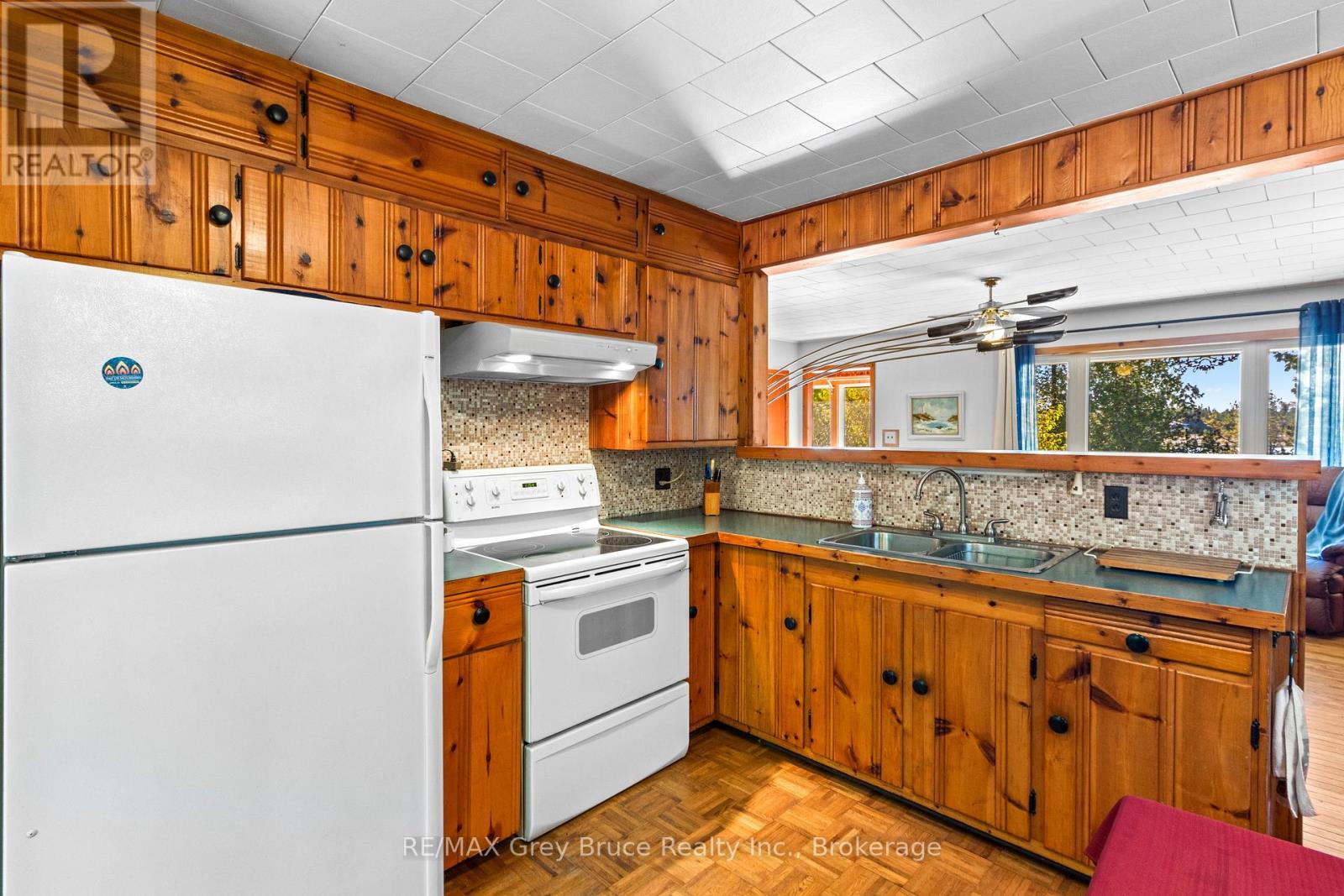 948 Dorcas Bay Road, Northern Bruce Peninsula, Ontario N0H 2R0 - Photo 10 - X14112322