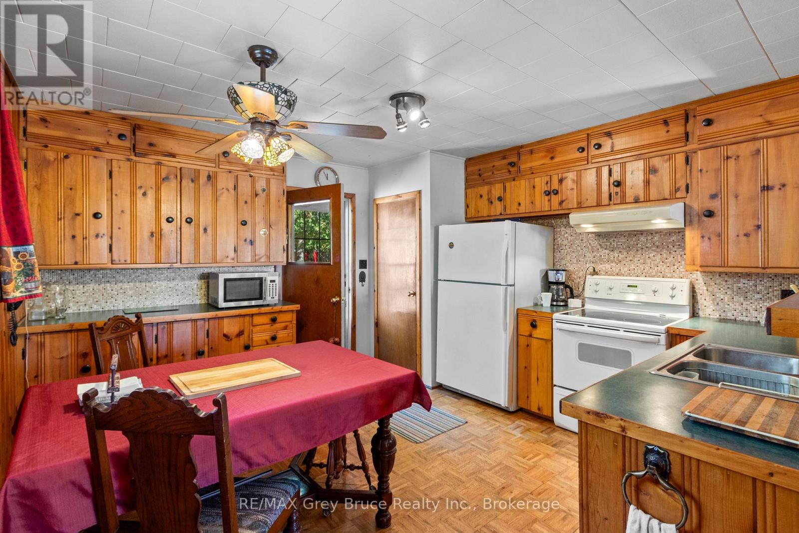 948 Dorcas Bay Road, Northern Bruce Peninsula, Ontario N0H 2R0 - Photo 9 - X14112322
