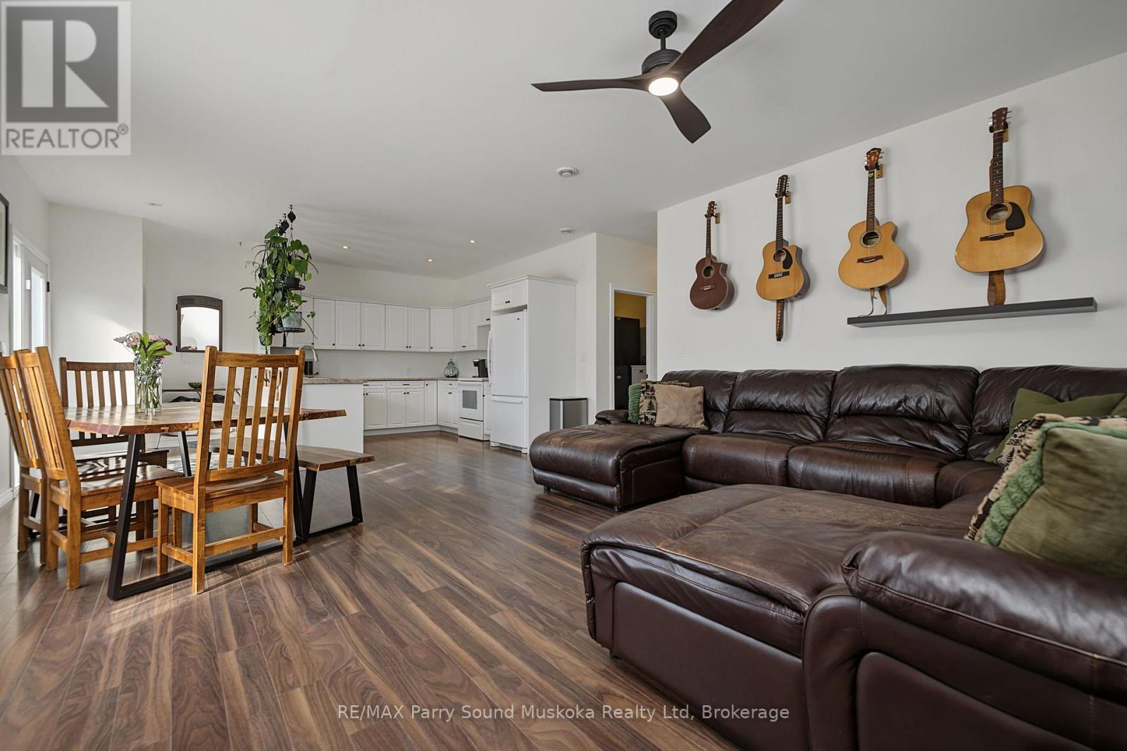 50 Bowes Street, Parry Sound, Ontario  P2A 2L2 - Photo 4 - X14112422