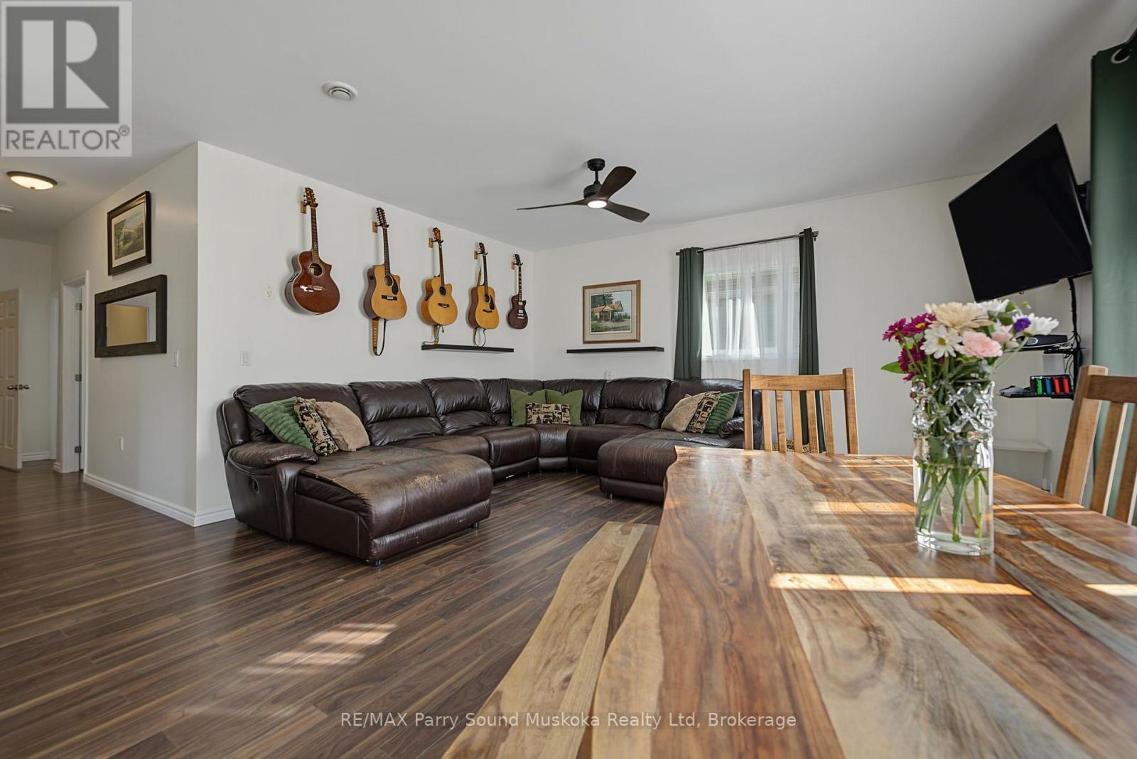 50 Bowes Street, Parry Sound, Ontario  P2A 2L2 - Photo 5 - X14112422