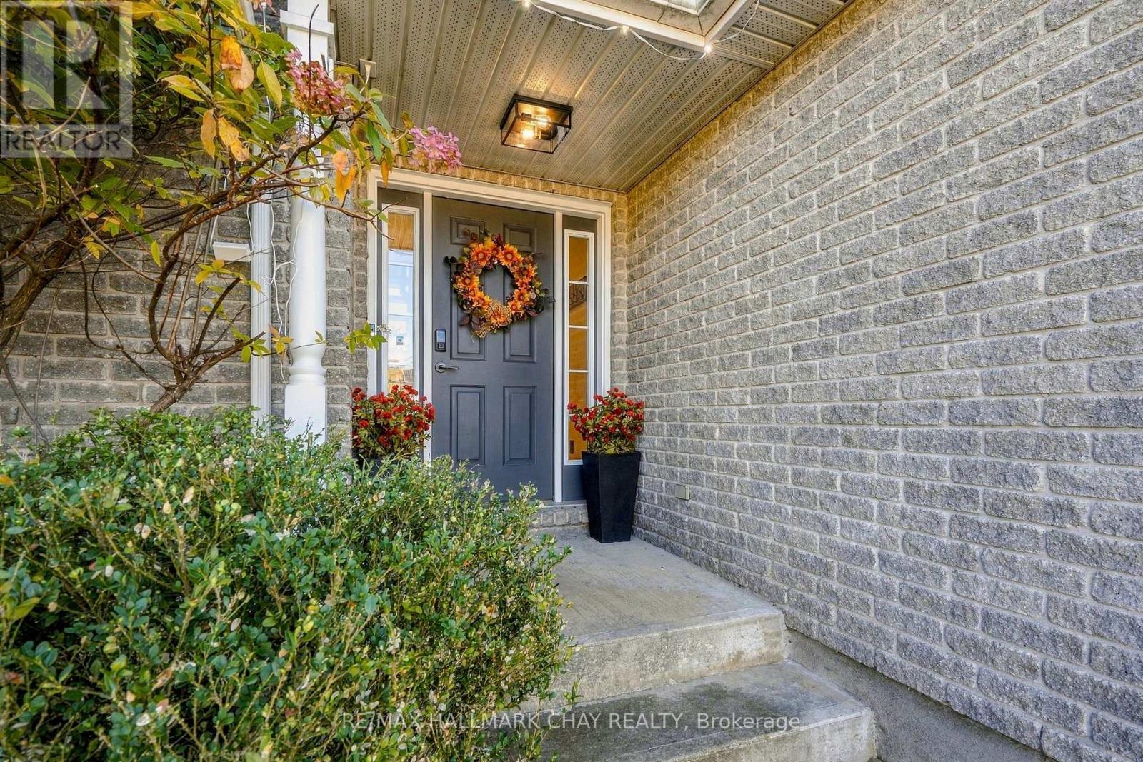 19 River Run, Collingwood, Ontario  L9Y 5J7 - Photo 4 - S14112378