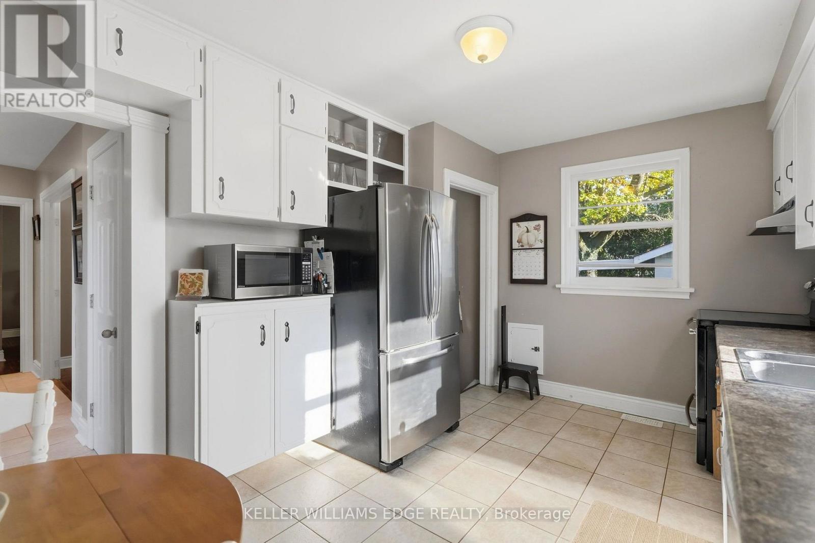 660 Wickens Avenue, Burlington, Ontario  L7T 3T2 - Photo 8 - W14112310