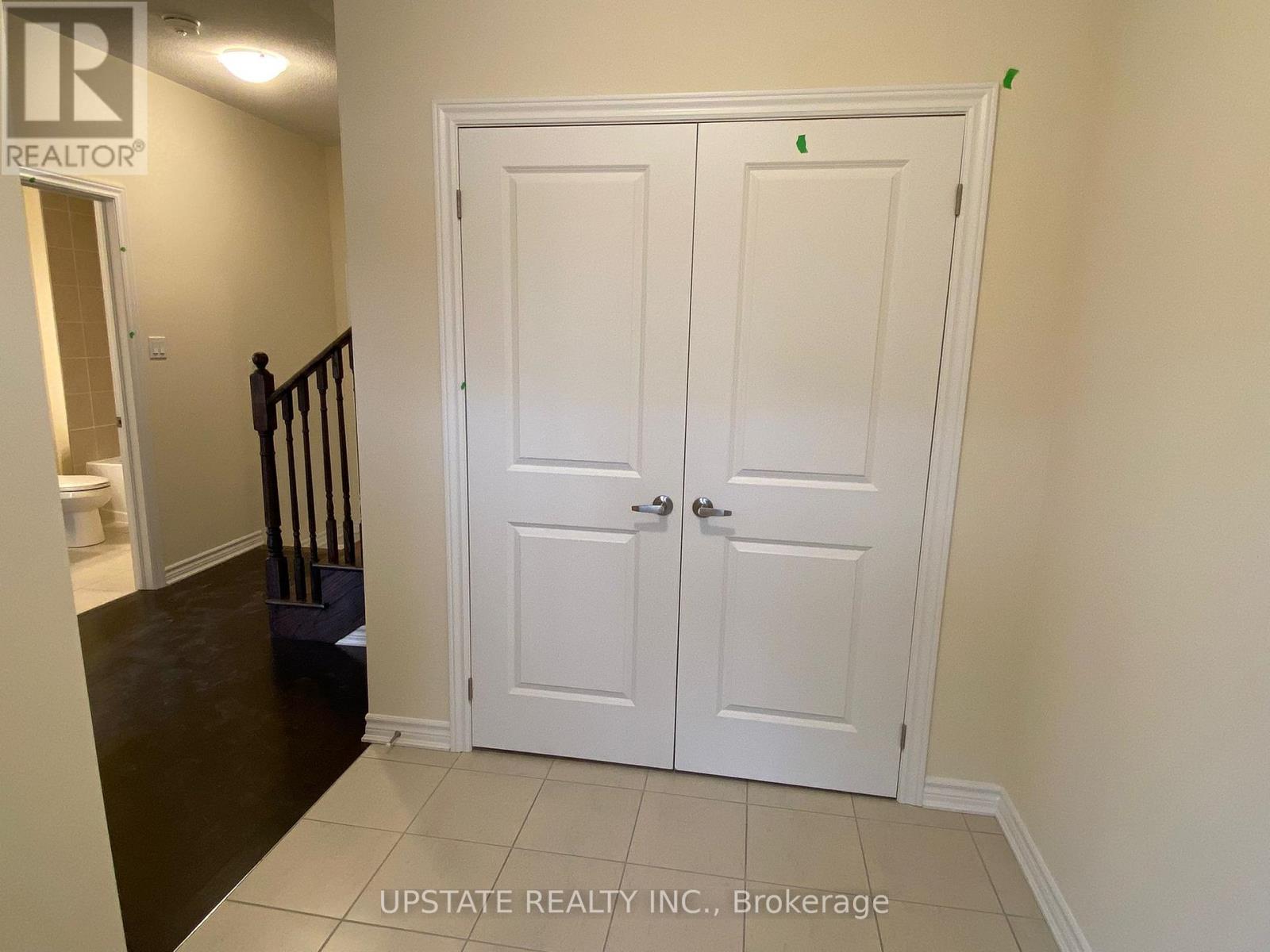 11 Minnock Street, Caledon, Ontario  L7C 4K5 - Photo 3 - W14112444
