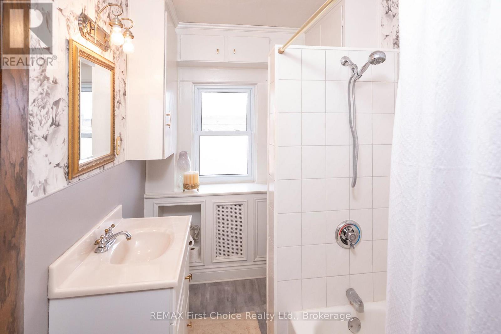 310 Algoma Street N, Thunder Bay, Ontario  P7A 5A9 - Photo 30 - X14101348