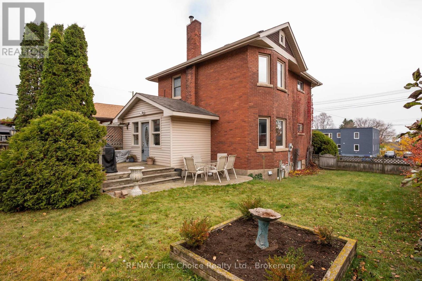 310 Algoma Street N, Thunder Bay, Ontario  P7A 5A9 - Photo 39 - X14101348