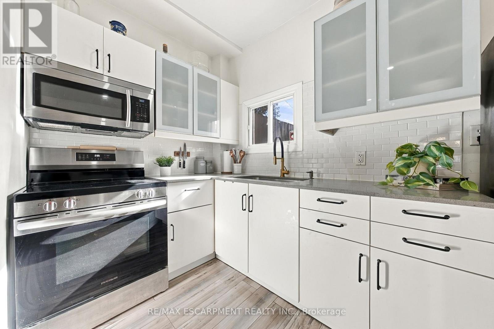 48 Francis Street, Hamilton, Ontario  L8L 3V3 - Photo 17 - X14112364