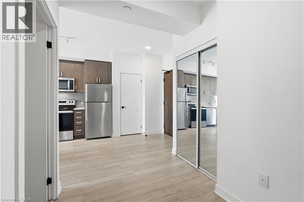 2782 Barton Street E Unit# 302, Hamilton, Ontario  L8E 0L3 - Photo 8 - 40873611