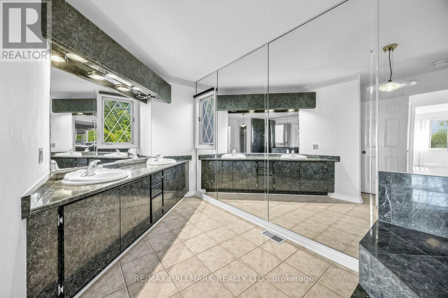 25 Cygnus Drive, Richmond Hill, Ontario L4C 8P1 - Photo 24 - N14093742