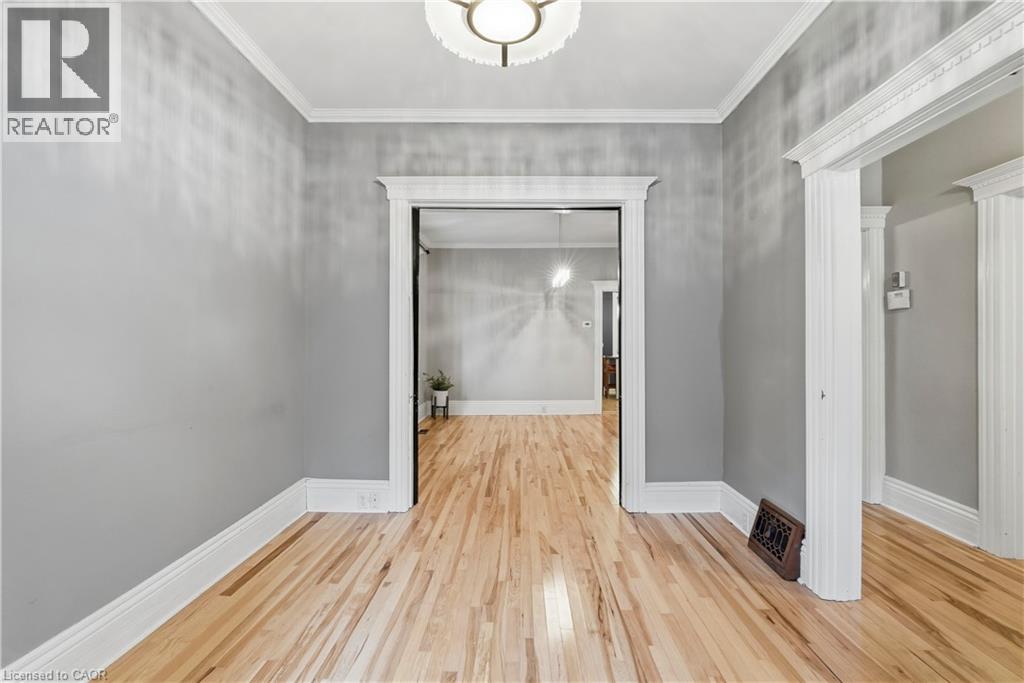 198 Duke Street, Hamilton, Ontario  L8P 1Y2 - Photo 4 - 40871193