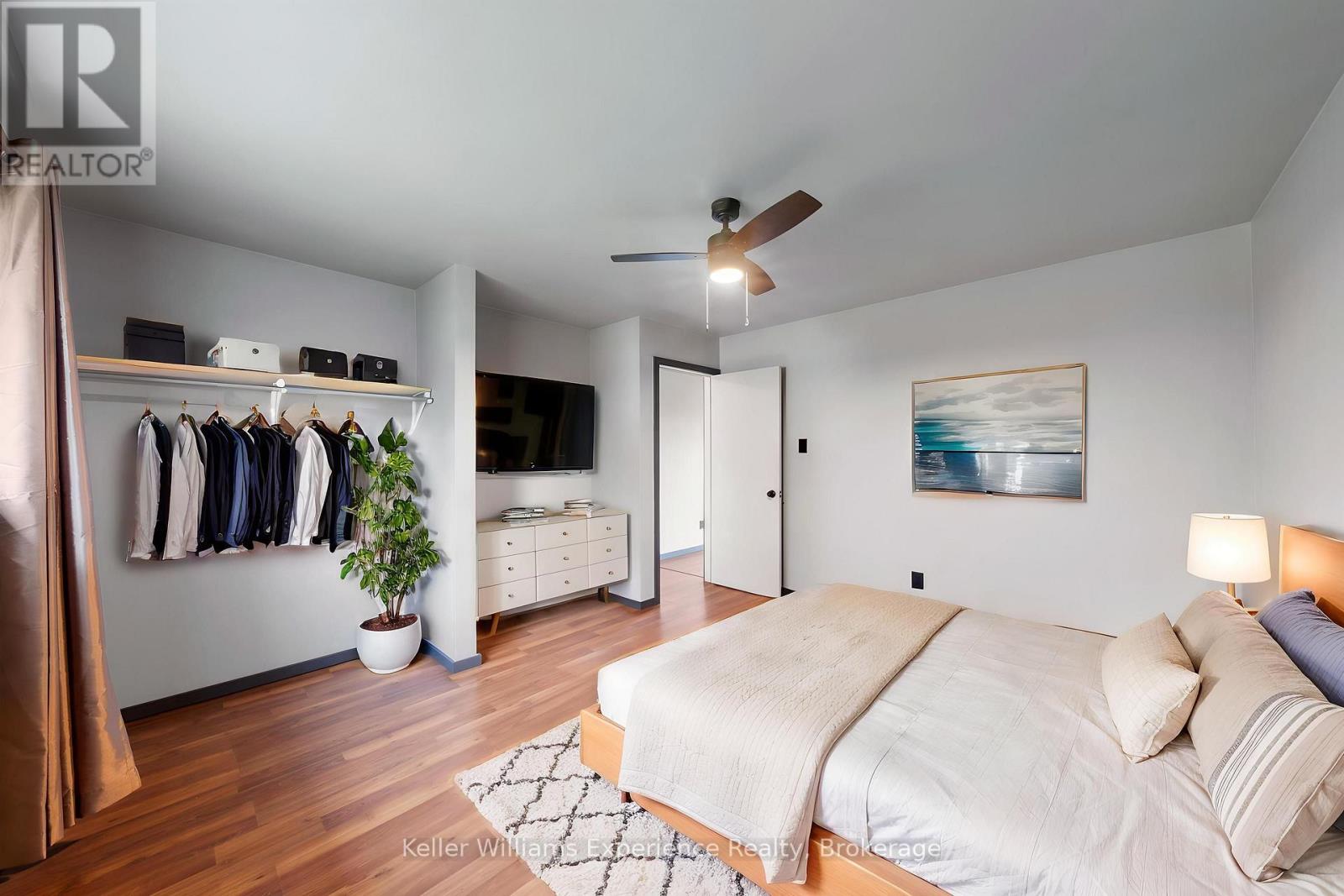 706 Simcoe Avenue, Tay, Ontario  L0K 1R0 - Photo 16 - S14112330