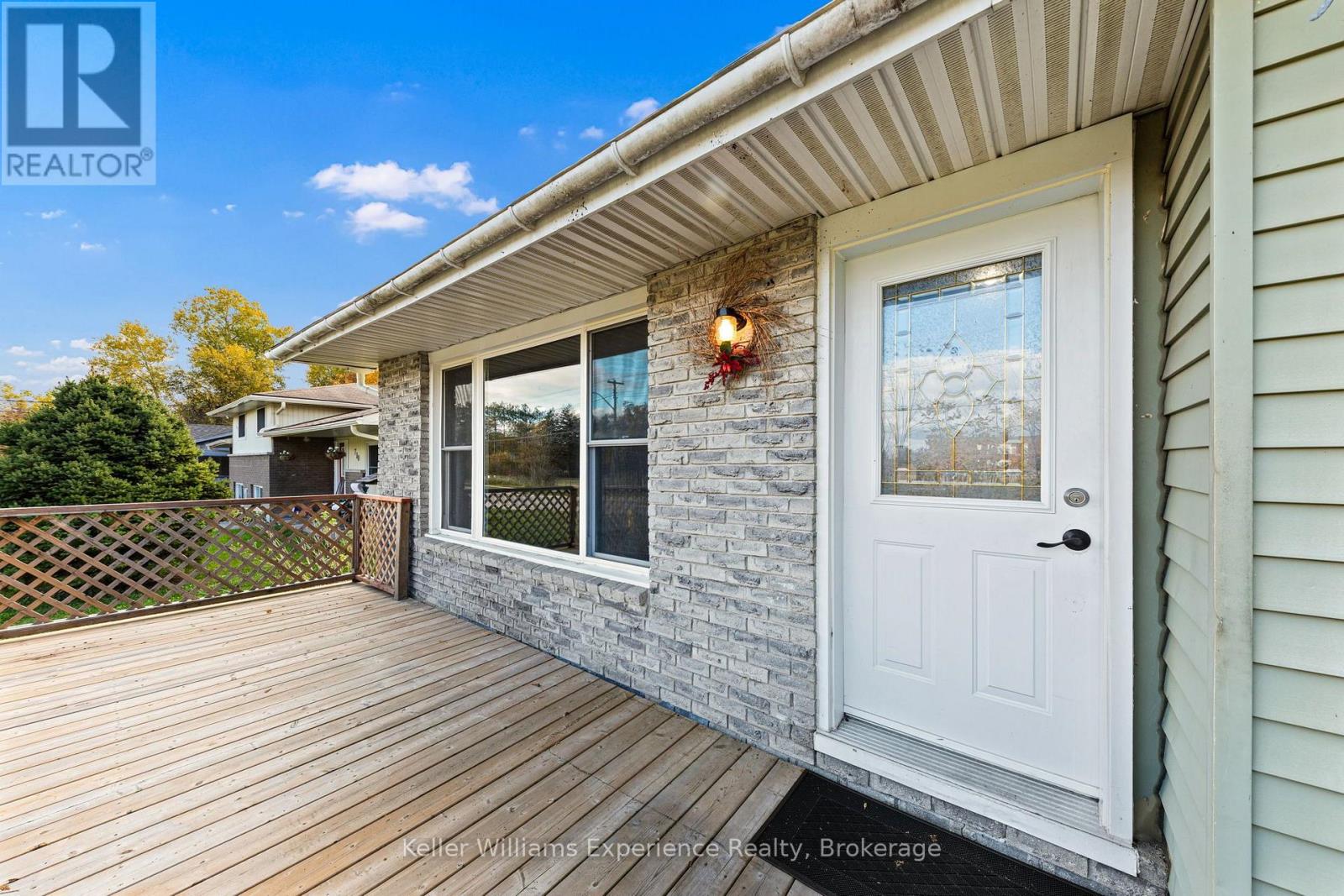 706 Simcoe Avenue, Tay, Ontario  L0K 1R0 - Photo 5 - S14112330