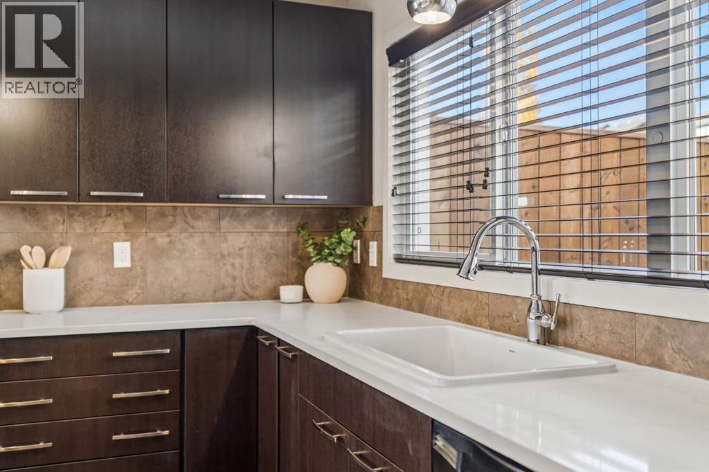 338 Sunset Common, Cochrane, Alberta  T4C 0L7 - Photo 16 - A2354018
