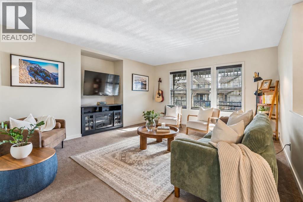 338 Sunset Common, Cochrane, Alberta  T4C 0L7 - Photo 5 - A2354018